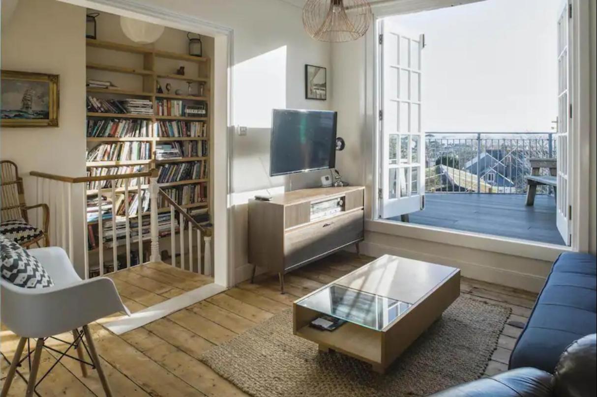 Falmouth Townhouse With Panoramic Sea View Terrace Exterior photo